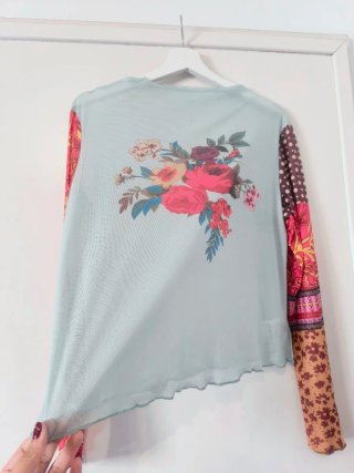 Camiseta de malla floral XL