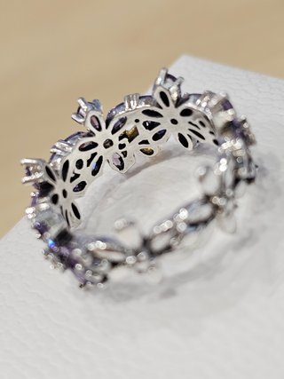 Anillo Pandora Bridgerton Herbario y Abeja 52+caja