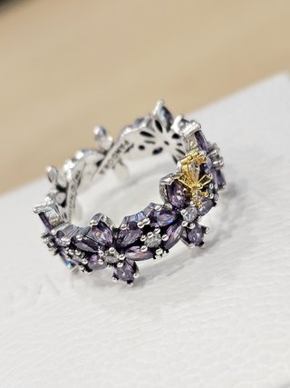 Anillo Pandora Bridgerton Herbario y Abeja 52+caja