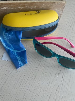Gafas de sol Vogue niña
