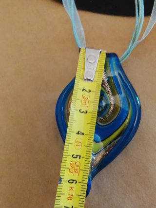 Collari in pietra multicolore