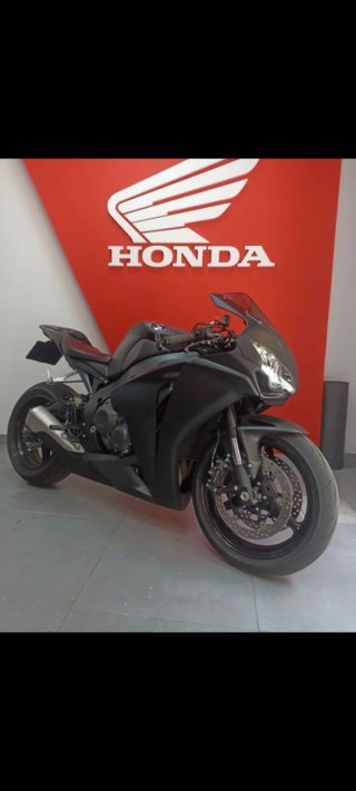 Honda CBR 1000rr Negra