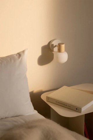 Dos Lámparas de pared modernas madera y cristal