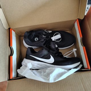 Nike Talla 37.5