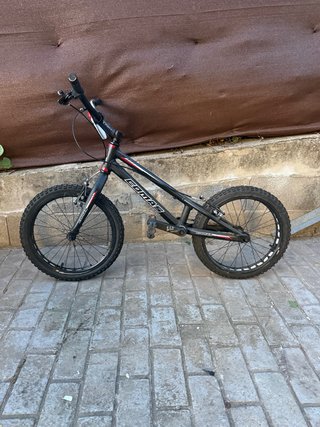 Bicicleta Trial Comas