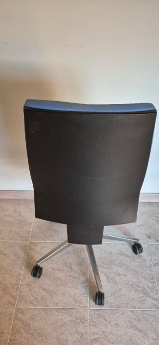 Silla de oficina Offiprix giratoria y ergonómica
