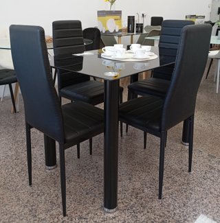 Mesa ̈ comedor + ̈4· sillas, Cómodas. !En Oferta¡