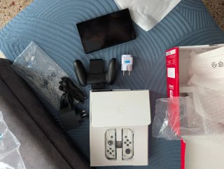 Nintendo Switch + 3 Juegos