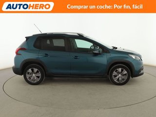 Peugeot 2008 1.2 PureTech Signature