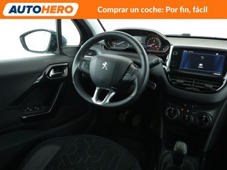 Peugeot 2008 1.2 PureTech Signature