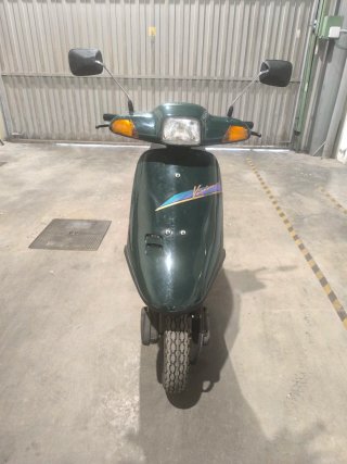 Honda Vision 2T Scooter.