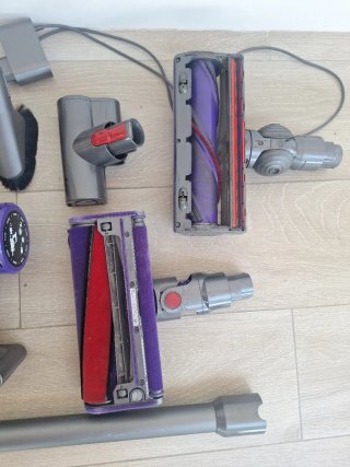 Dyson v10 completa