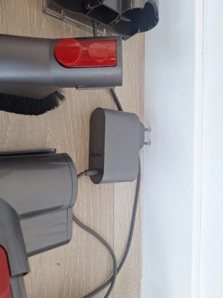 Dyson v10 completa