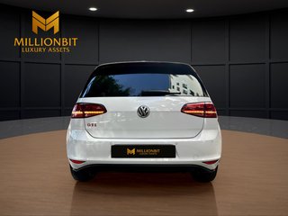 Volkswagen Golf GTI Performance 2.0 TSI 230CV DSG BMT