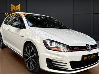Volkswagen Golf GTI Performance 2.0 TSI 230CV DSG BMT