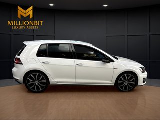 Volkswagen Golf GTI Performance 2.0 TSI 230CV DSG BMT