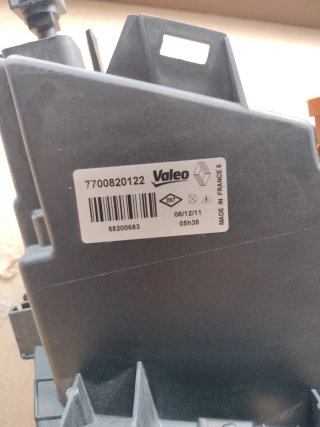 Faro Izquierdo Renault Laguna I