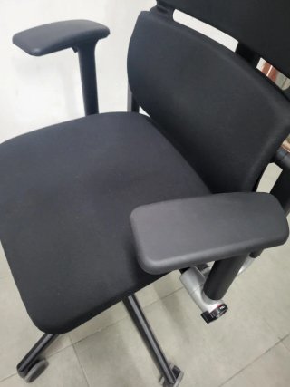 Silla de oficina Steelcase Please 2 Negra (NUEVO)
