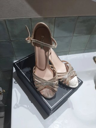 Sandalias BUONAROTTI doradas mujer
