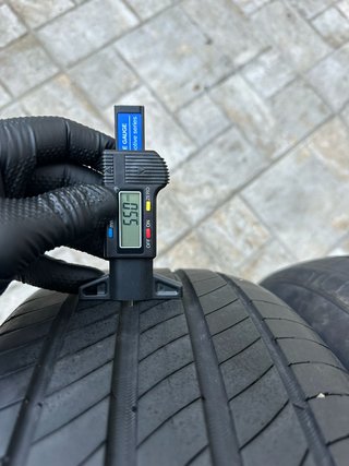 Neumáticos 215/65 R17 MICHELIN
