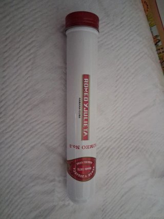 Caja de puros Romeo y Julieta vacía