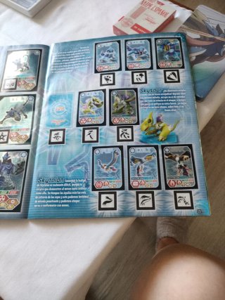Álbum Invizimals Panini Evolution Sticker