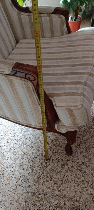Poltrona Chesterfield Stile Luigi XV Isabellina