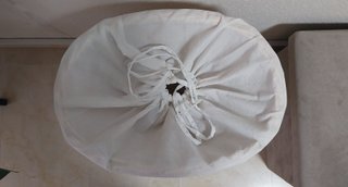 Cesto Ropa Mimbre Marrón y Azul