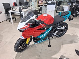 KOVE 350RR Roja y Azul