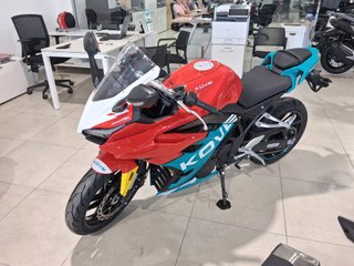KOVE 350RR Roja y Azul