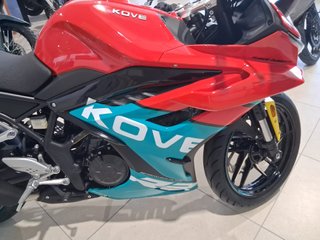 KOVE 350RR Roja y Azul