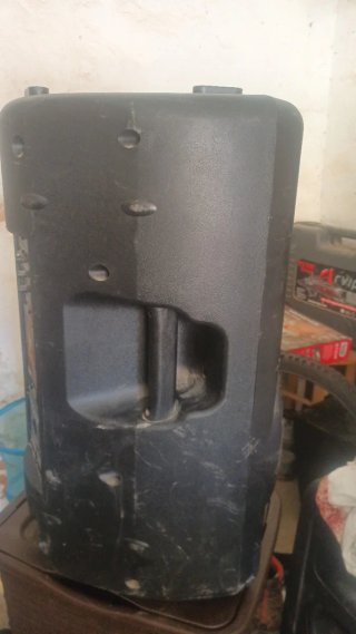 Altavoz Behringer 15 Autoamplificado