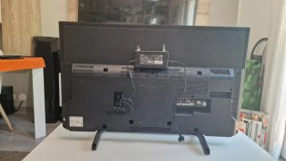 TV Sony Bravia 43" KD43XE8004 + alimentador+mando