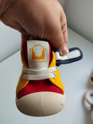 Zapatillas infantiles respetuosas