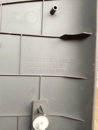 MOLDURA SALPICADERO DERECHO MERCEDES VITO