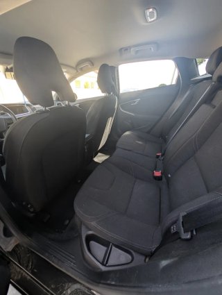 Volvo V40 D2 2.0 120cv - Muy cuidado, consumo bajo