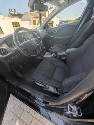 Volvo V40 D2 2.0 120cv - Muy cuidado, consumo bajo