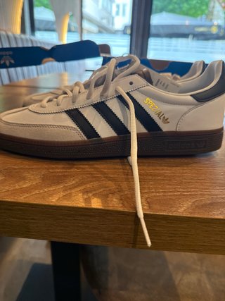 Adidas Handball Spezial Blancas y Negras