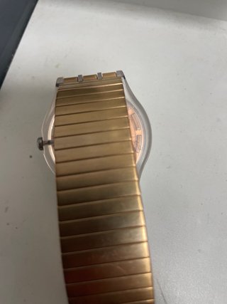 Reloj Swatch Mujer Dorado y Rosa
