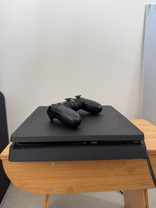 PS4 (PlayStation 4) Negra