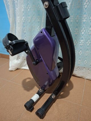 Bicicleta Estática Plegable Morada