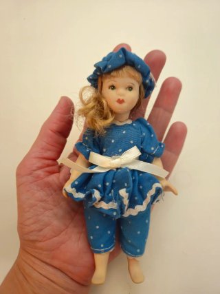 Muñecas porcelana pequeñas