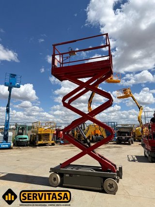 PLATAFORMA ELÉCTRICA SKYJACK 8 METROS