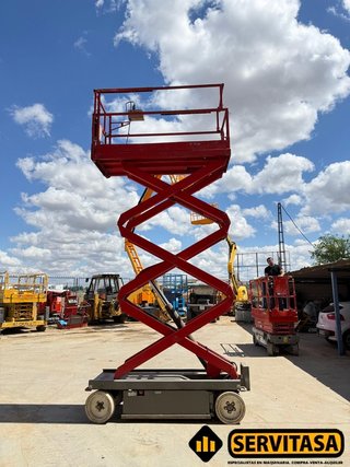 PLATAFORMA ELÉCTRICA SKYJACK 8 METROS