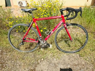Bicicleta de carretera virus t54