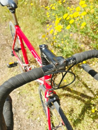 Bicicleta de carretera virus t54