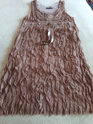 Vestido de fiesta marrón
