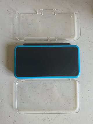 Nintendo 2DS XL + Pokémon Sol
