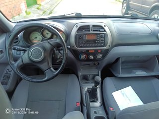 Toyota RAV4 2003