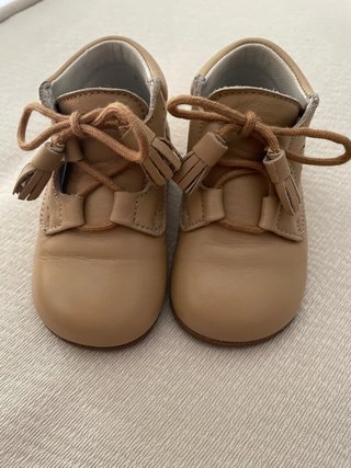 Botitas de piel  bebé niño Talla 18
